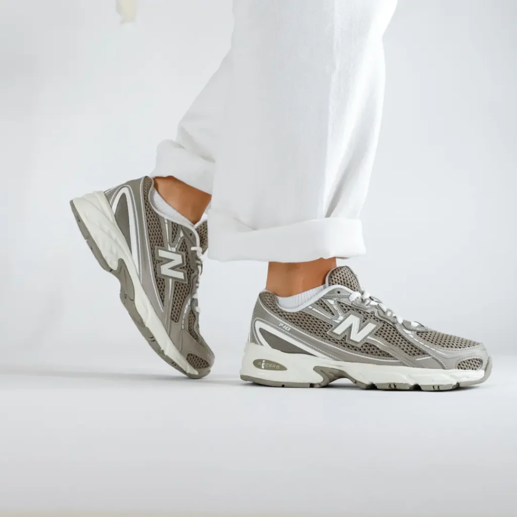 New Balance 740 Taupe Ecru sneakers donna