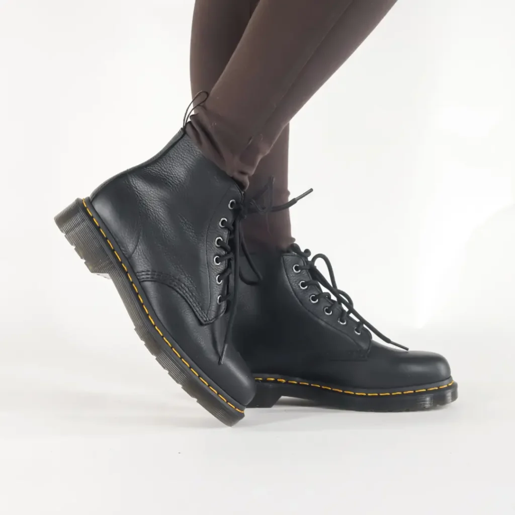 Dr Martens 101 Ambassador Nero stivaletto uomo donna 32166001