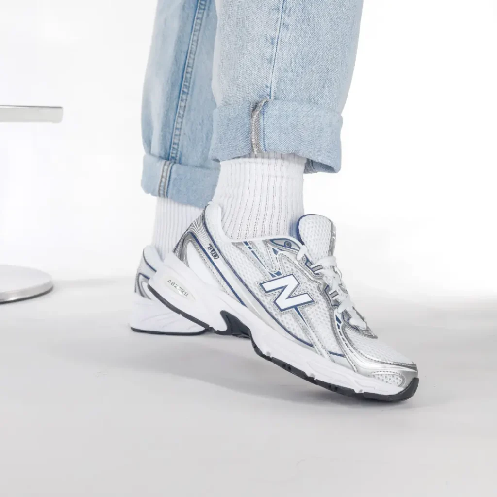 New Balance 740 Bianco Argento Blu uomo donna 00004 (1)