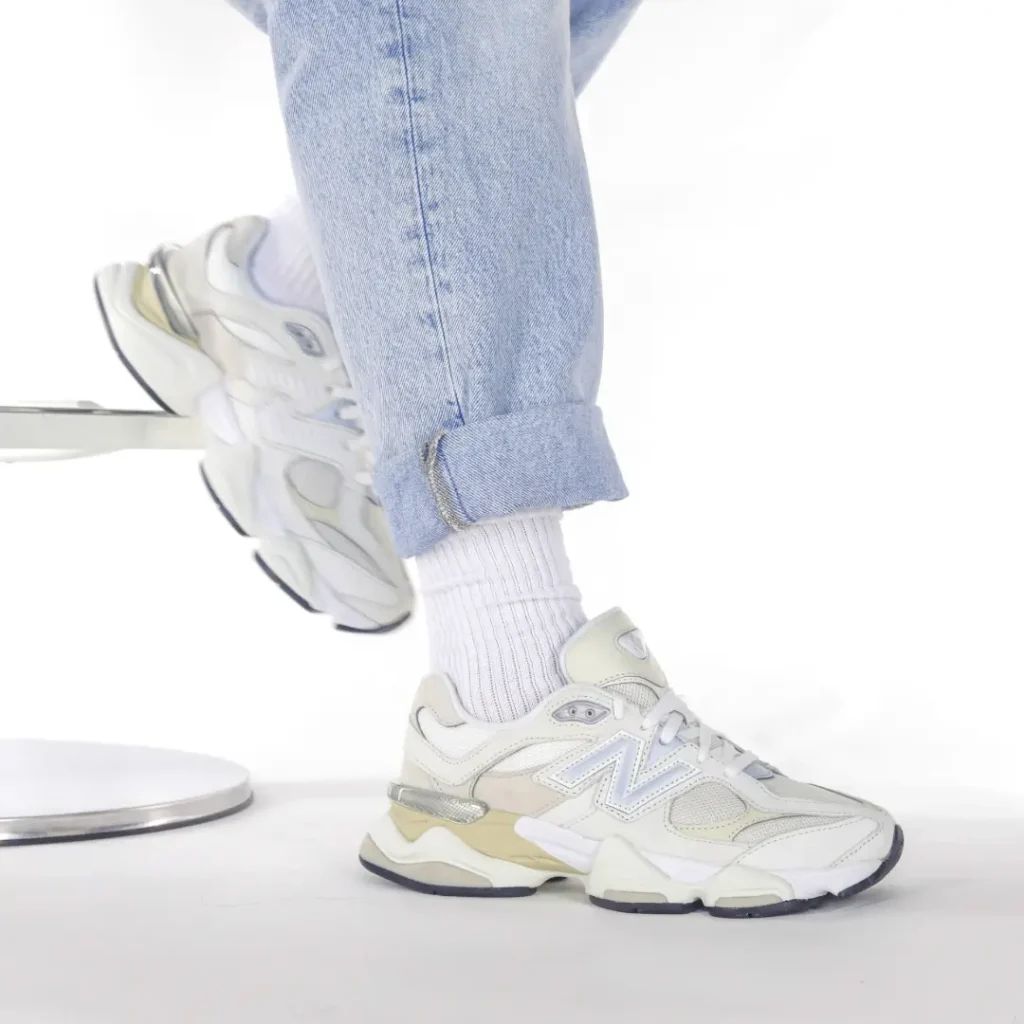 New Balance 9060 Bianco Grigio Beige uomo donna