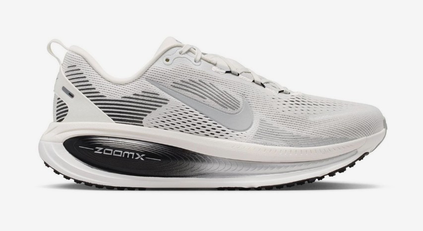 NIKE VOMERO