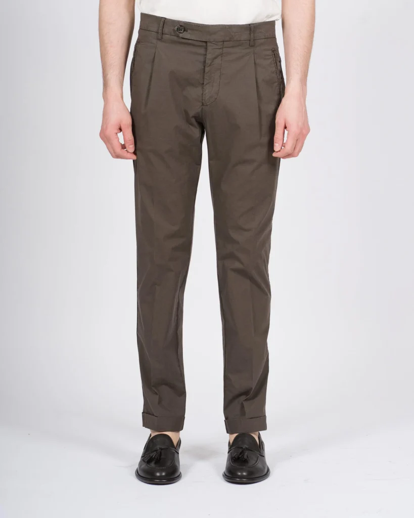 Pantalone retro moro con pence e risvolto BERWICH