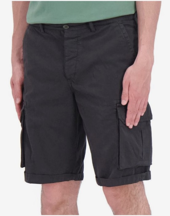 40WEFT BERMUDA CARGO NICK3