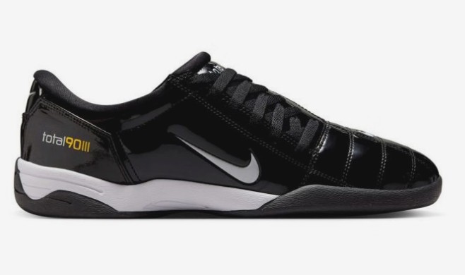 NIKE TOTAL