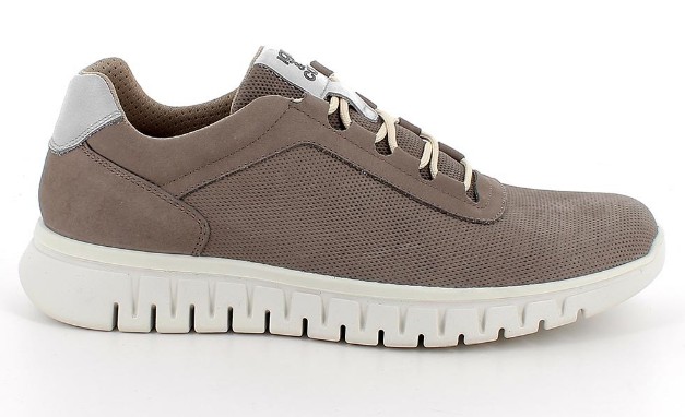 Scarpe da uomo grigio con lacci