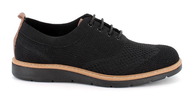 Scarpe da uomo nero con lacci