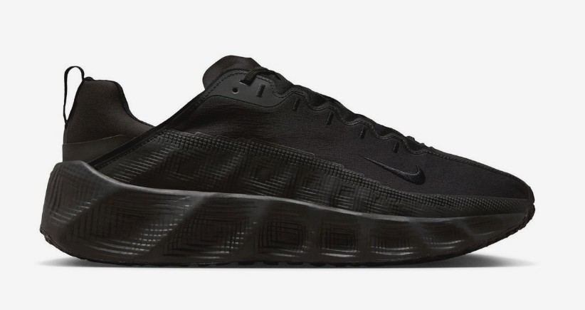NIKE AVA ROVER1