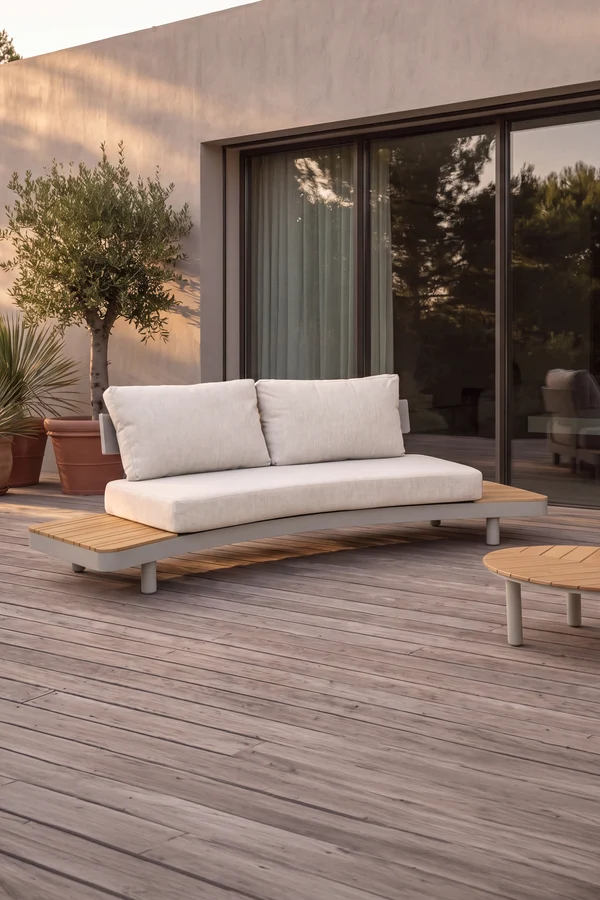 Divano da giardino 2 posti con tavolini laterali Arya, 200x94x75 cm, Beige e legno di teak