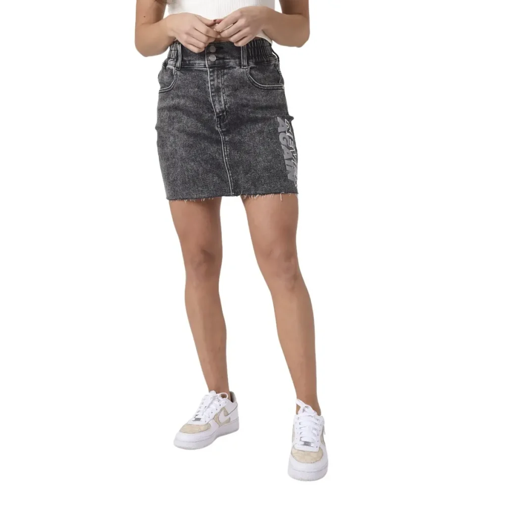Gonna in denim con stampa sul lato femminile