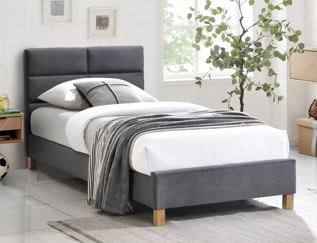 Letto Sierra Velvet in velluto grigio – 90×200 cm1