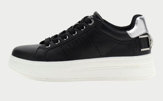 Sneakers donna di Guess con dettaglio sul tallone