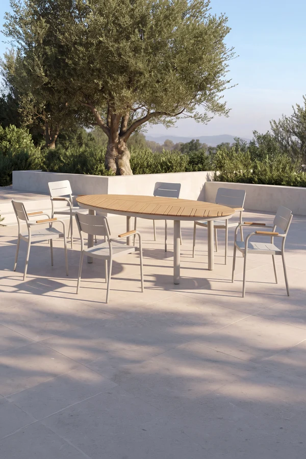 Tavolo Ovale da Esterno in Legno di Teak e Alluminio, Arya, 220x117cm