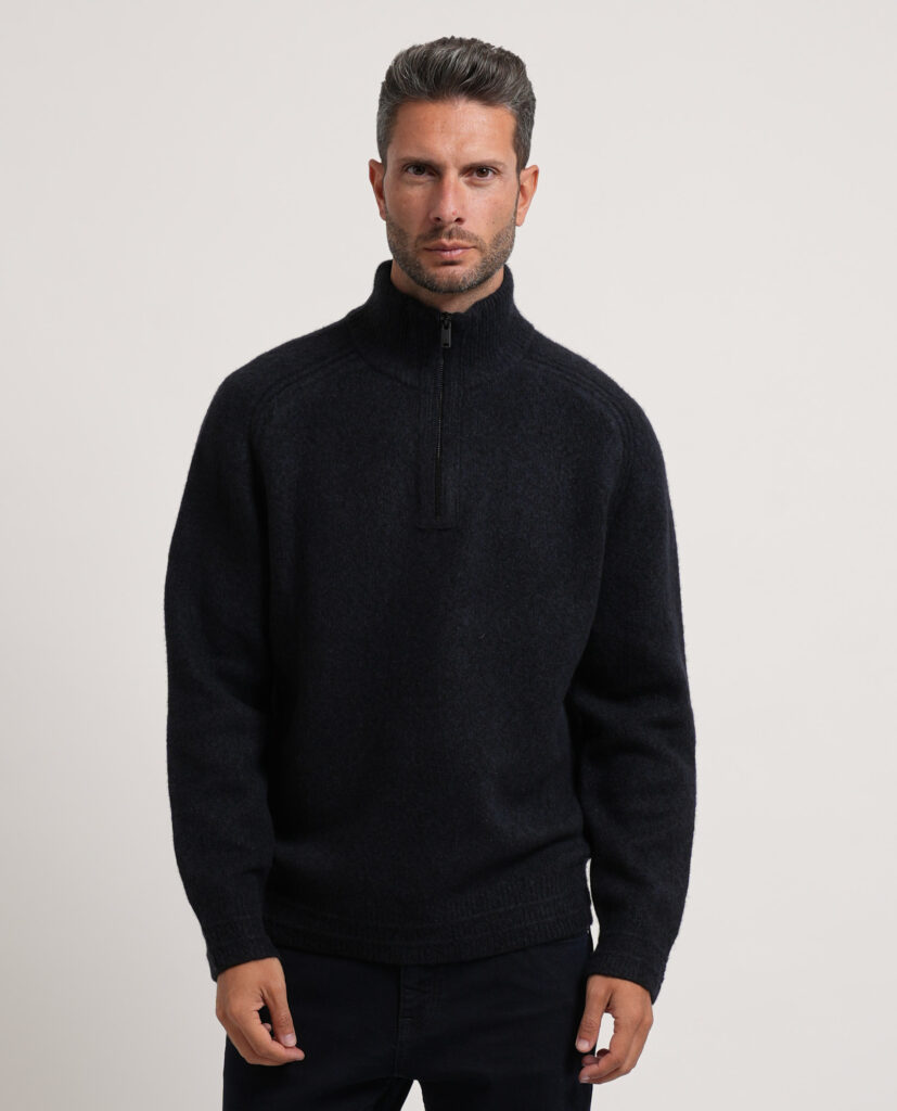 Maglione a collo alto Boss in misto lana