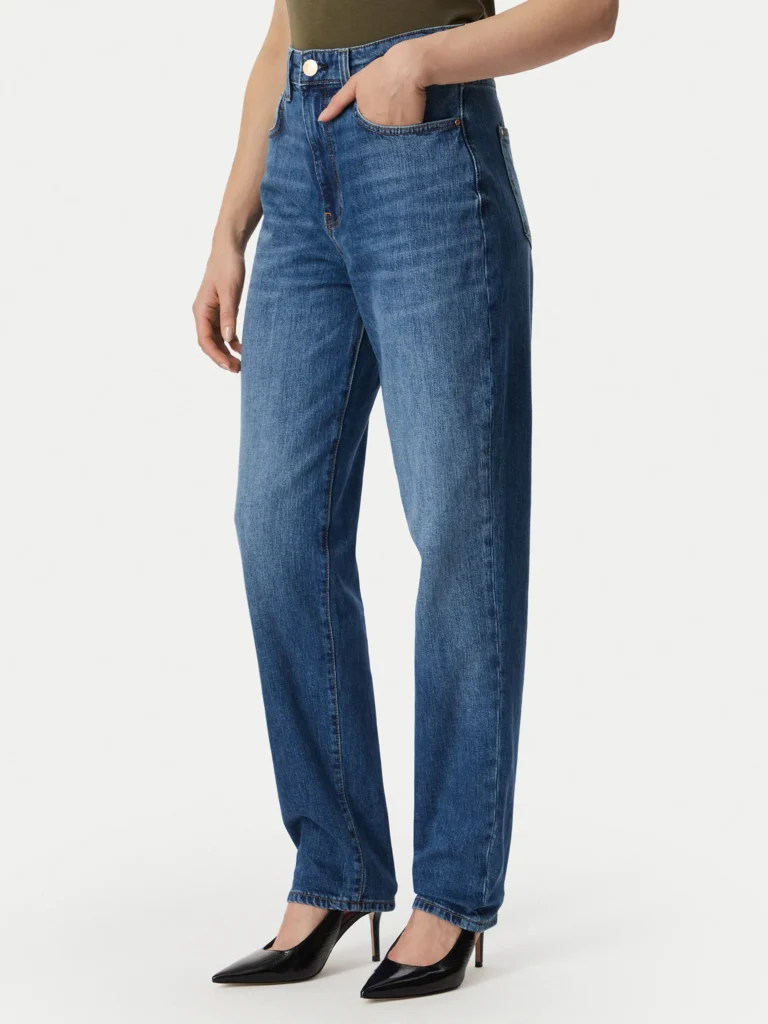 Jeans W6YA3J D1541 Blu Tapered Leg Guess